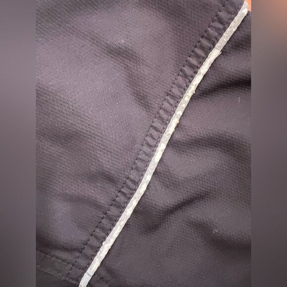 Brooks Men's Charcoal and Olive Windbreaker - Picture 9 of 14